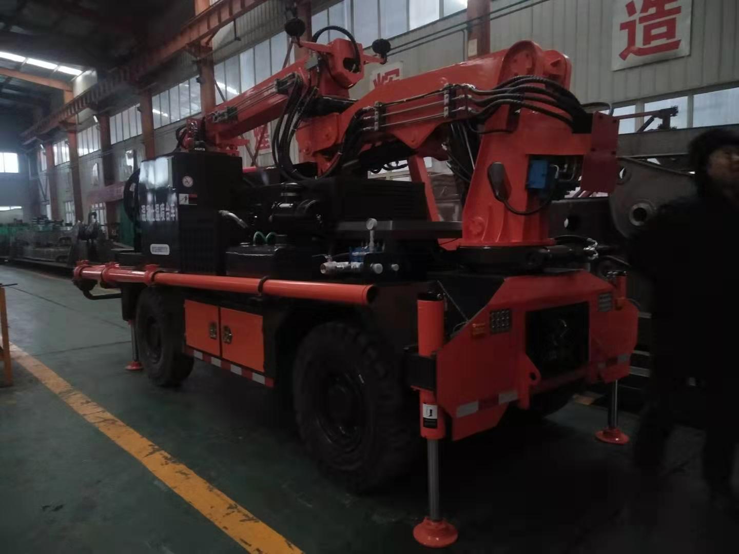 混凝土泵 濕噴臺車 濕噴機(jī)