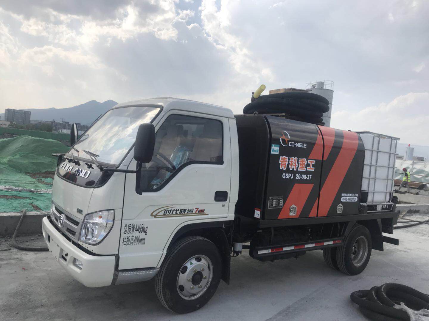 混凝土泵 青科重工 雙噴頭濕噴機(jī) 混凝土泵 青科重工 雙噴頭濕噴機(jī)